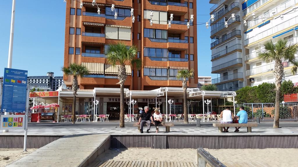 Apartamentos Don Vicente 베니돔 객실 사진